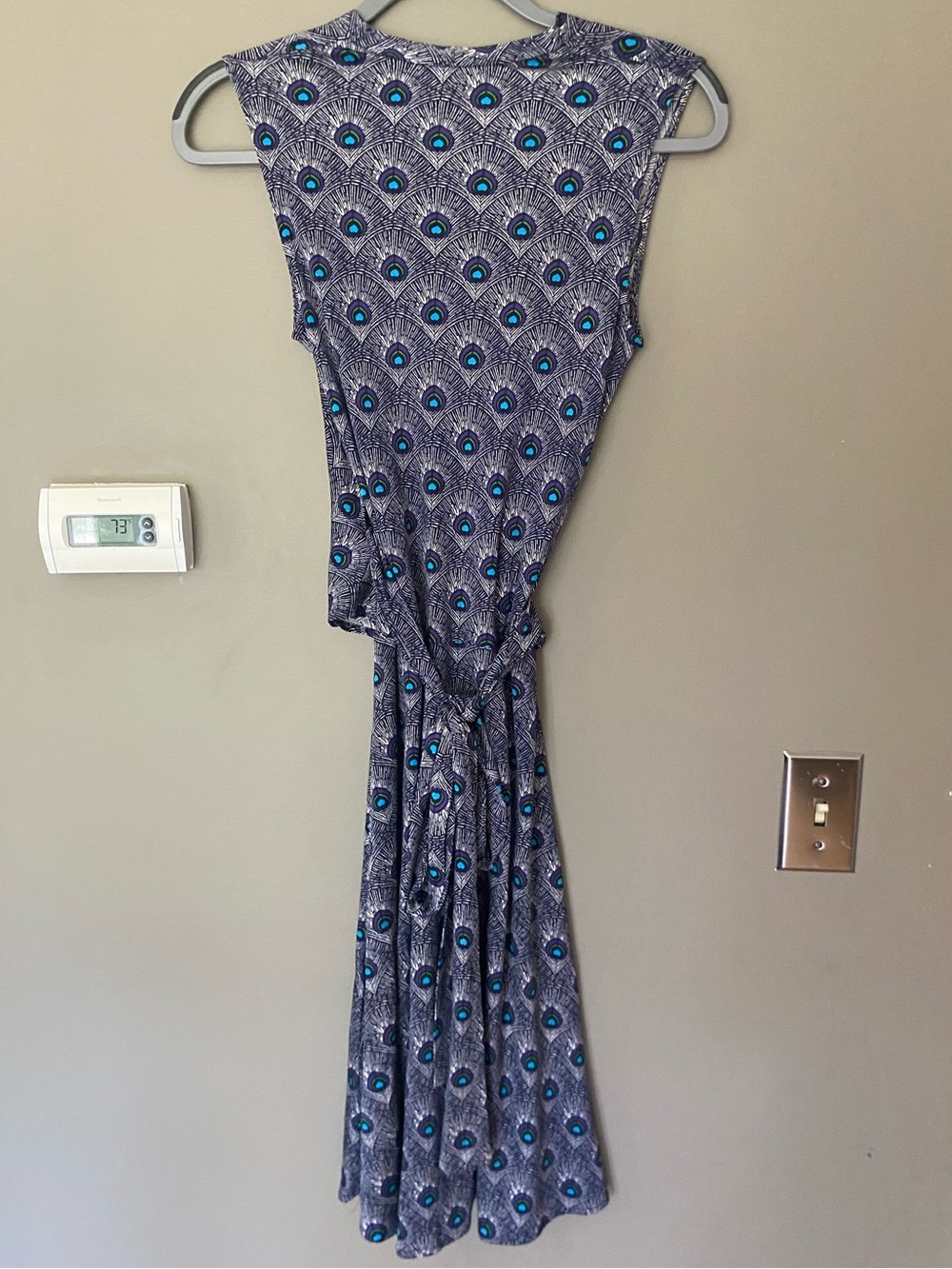 TORY BURCH •Rare• "Theona" 100% Silk Faux Wrap Peacock Printed Dress Size Small - Picture 6 of 7